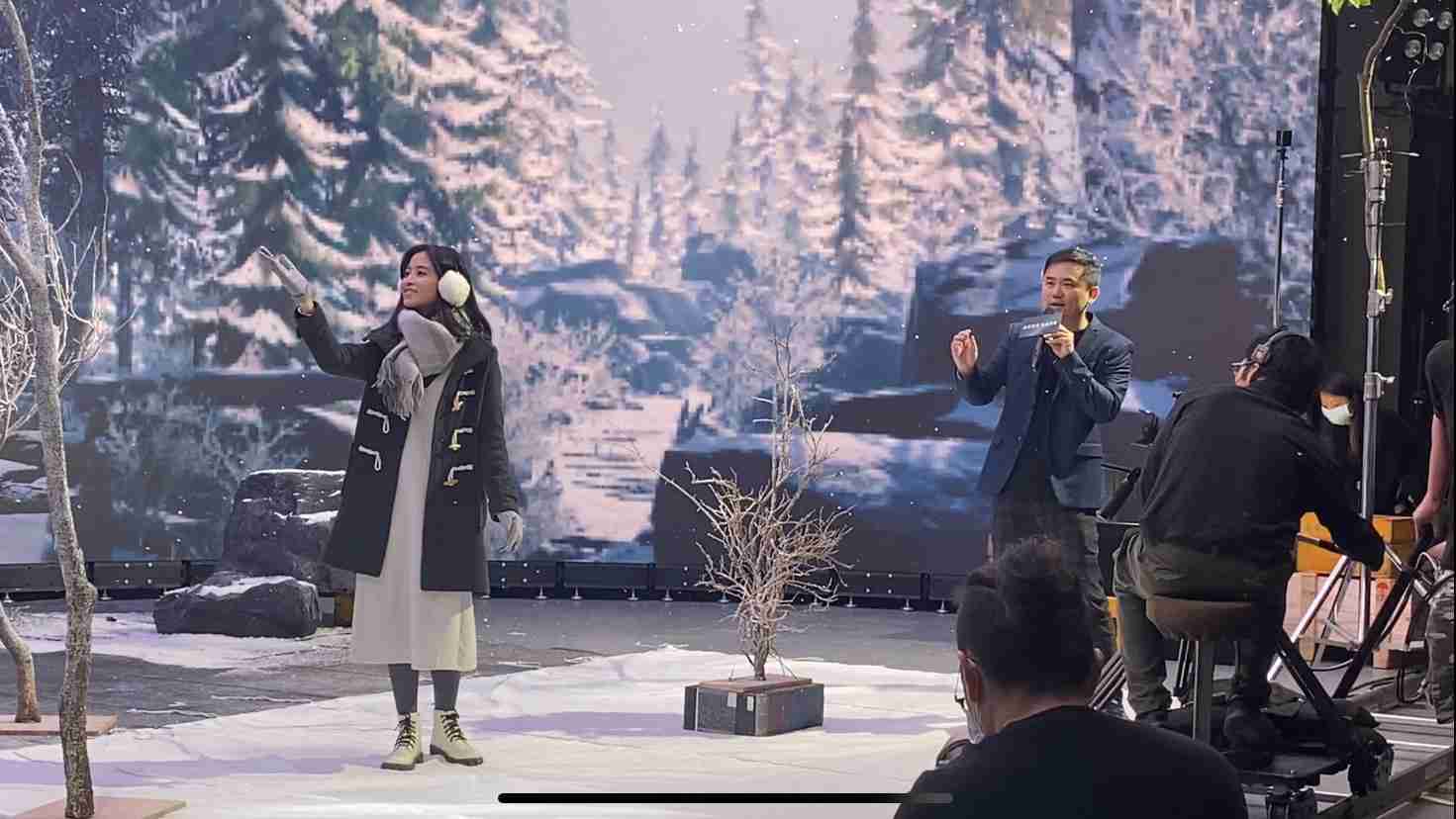 冰球突破以ALED先进显屏技术，，，，与金马奖视觉特效团队“再现影像”携手合作打造LED虚拟摄影棚，，，，提供沉浸式表演体验，，，并精简拍摄成本与时间